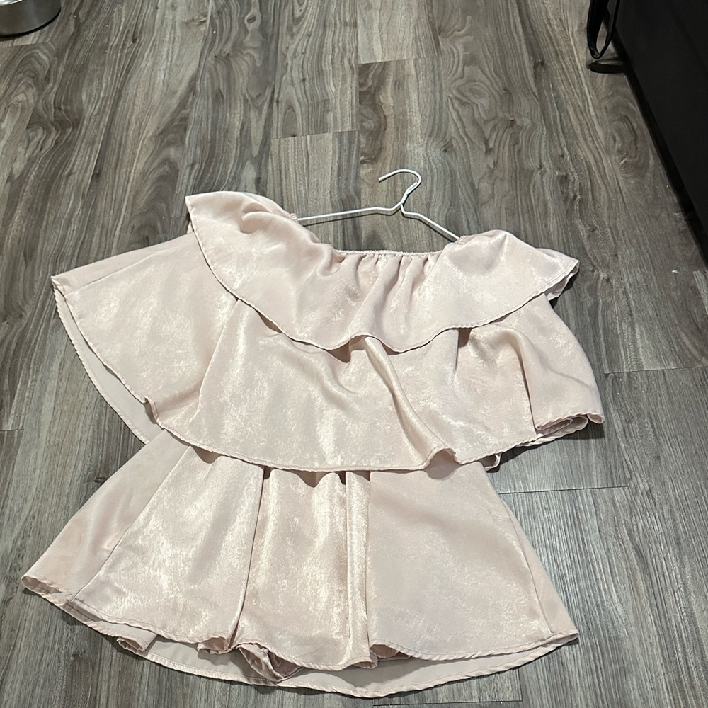 O.vianca Elegant Ruffle Off-Shoulder Mini Dress - Picture 6 of 9